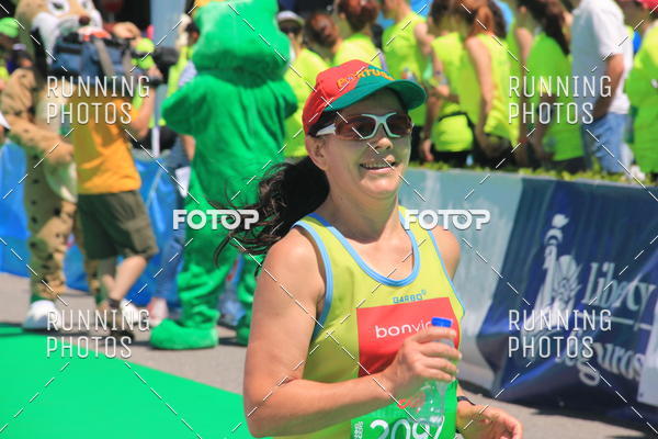 Buy your photos of the eventMeia Maratona Guimares 2016 on Fotop