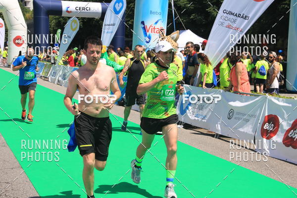 Buy your photos of the eventMeia Maratona Guimares 2016 on Fotop