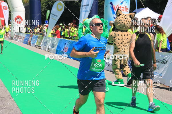 Buy your photos of the eventMeia Maratona Guimares 2016 on Fotop