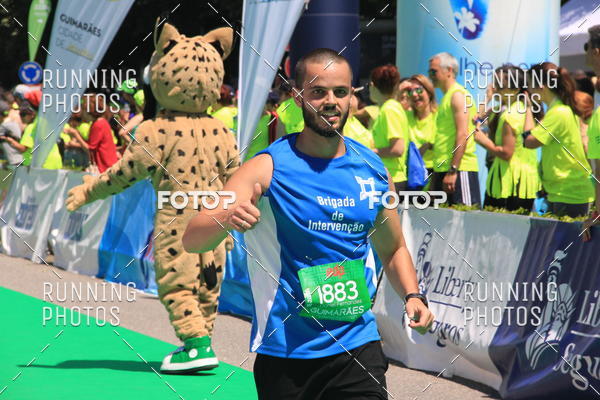 Buy your photos of the eventMeia Maratona Guimares 2016 on Fotop