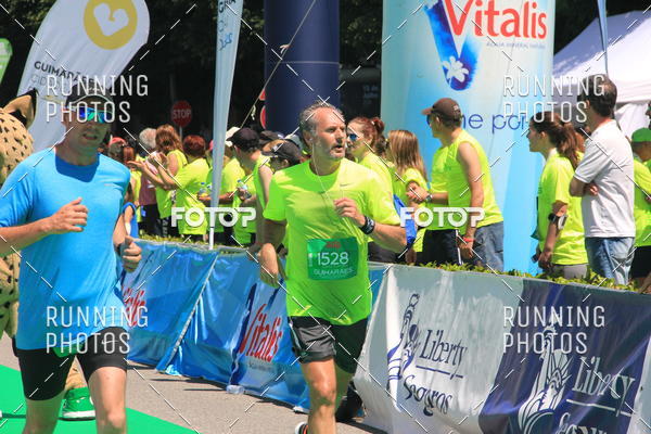 Buy your photos of the eventMeia Maratona Guimares 2016 on Fotop