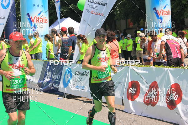 Buy your photos of the eventMeia Maratona Guimares 2016 on Fotop