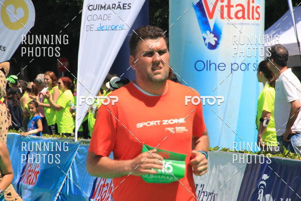 Buy your photos of the eventMeia Maratona Guimares 2016 on Fotop