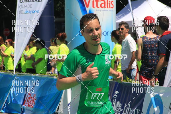 Buy your photos of the eventMeia Maratona Guimares 2016 on Fotop