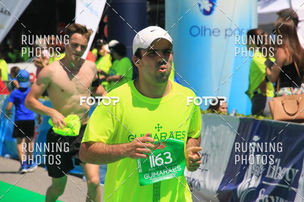 Buy your photos of the eventMeia Maratona Guimares 2016 on Fotop