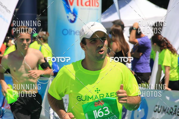Buy your photos of the eventMeia Maratona Guimares 2016 on Fotop