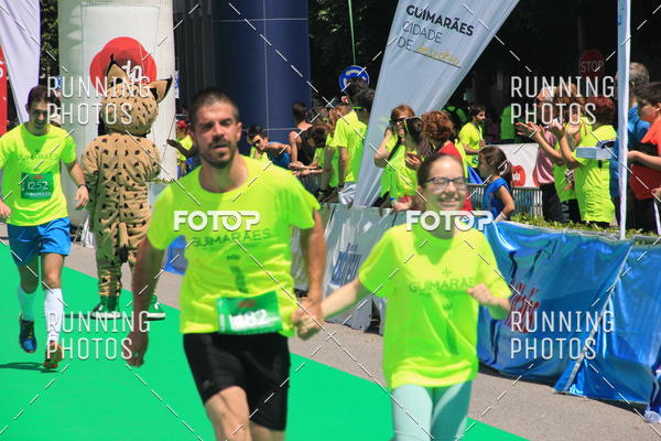 Buy your photos of the eventMeia Maratona Guimares 2016 on Fotop