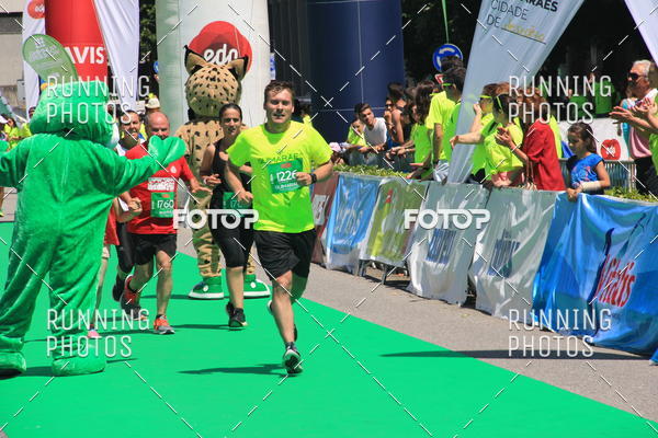 Buy your photos of the eventMeia Maratona Guimares 2016 on Fotop