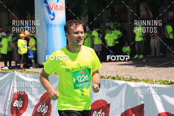 Buy your photos of the eventMeia Maratona Guimares 2016 on Fotop