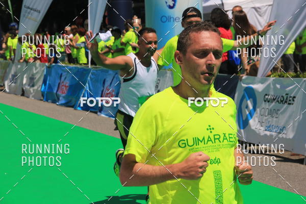 Buy your photos of the eventMeia Maratona Guimares 2016 on Fotop