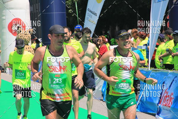 Buy your photos of the eventMeia Maratona Guimares 2016 on Fotop