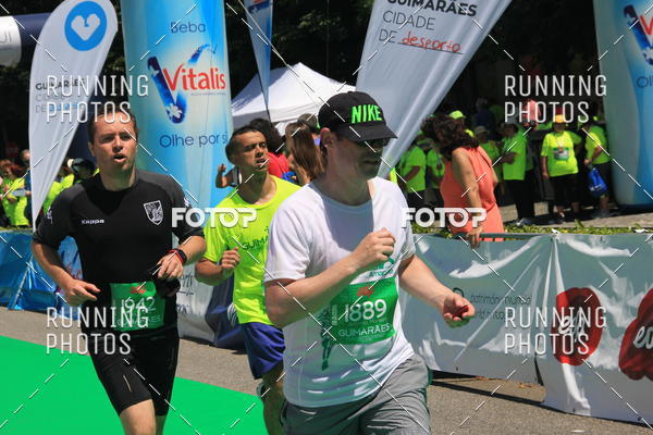 Buy your photos of the eventMeia Maratona Guimares 2016 on Fotop