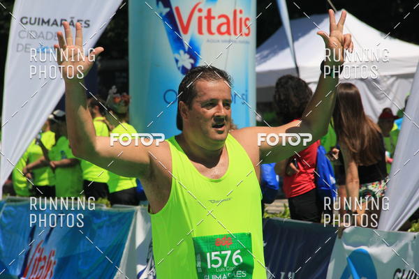 Buy your photos of the eventMeia Maratona Guimares 2016 on Fotop