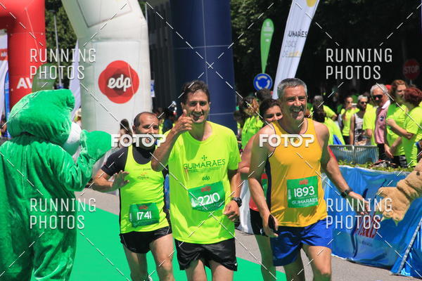 Buy your photos of the eventMeia Maratona Guimares 2016 on Fotop