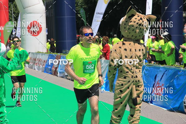 Buy your photos of the eventMeia Maratona Guimares 2016 on Fotop