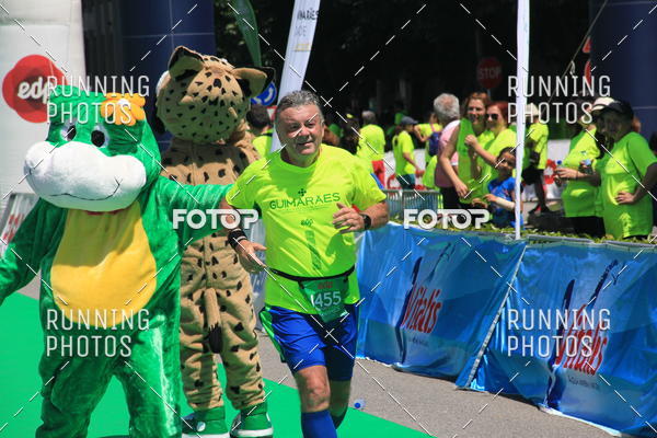 Buy your photos of the eventMeia Maratona Guimares 2016 on Fotop
