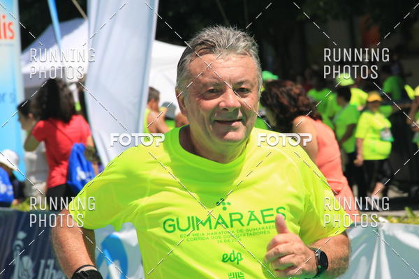Buy your photos of the eventMeia Maratona Guimares 2016 on Fotop