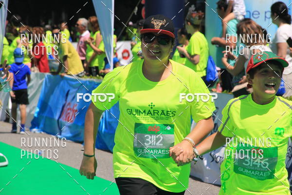 Buy your photos of the eventMeia Maratona Guimares 2016 on Fotop