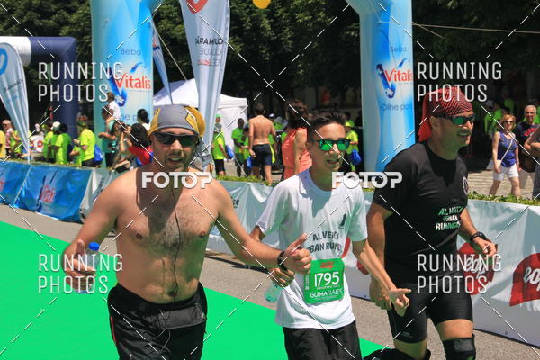 Buy your photos of the eventMeia Maratona Guimares 2016 on Fotop