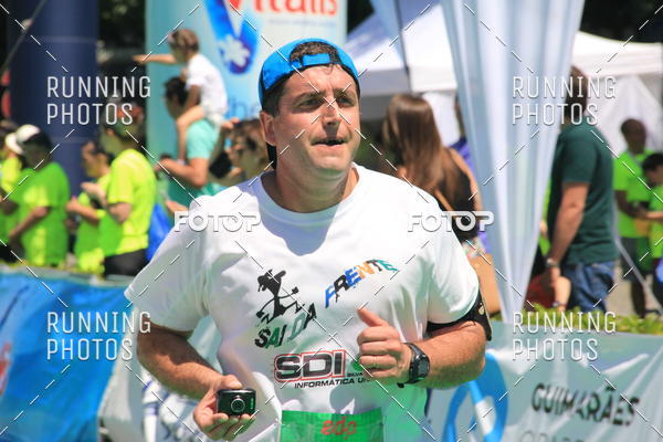 Buy your photos of the eventMeia Maratona Guimares 2016 on Fotop