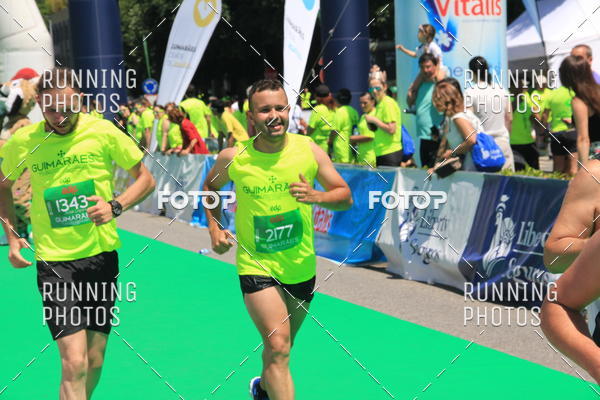 Buy your photos of the eventMeia Maratona Guimares 2016 on Fotop