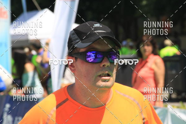 Buy your photos of the eventMeia Maratona Guimares 2016 on Fotop