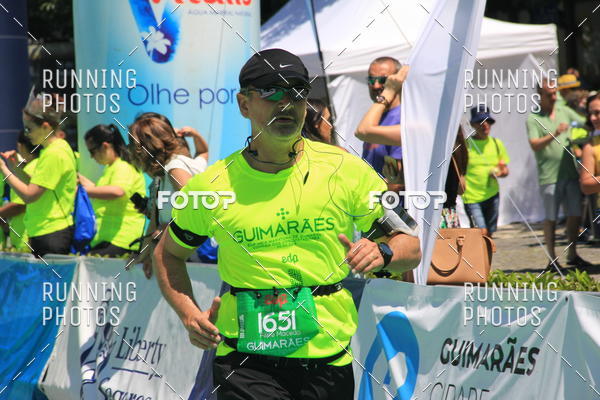 Buy your photos of the eventMeia Maratona Guimares 2016 on Fotop