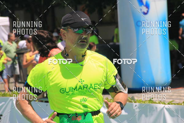 Buy your photos of the eventMeia Maratona Guimares 2016 on Fotop