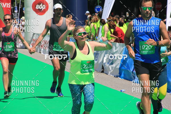 Buy your photos of the eventMeia Maratona Guimares 2016 on Fotop