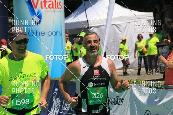 Buy your photos of the eventMeia Maratona Guimares 2016 on Fotop