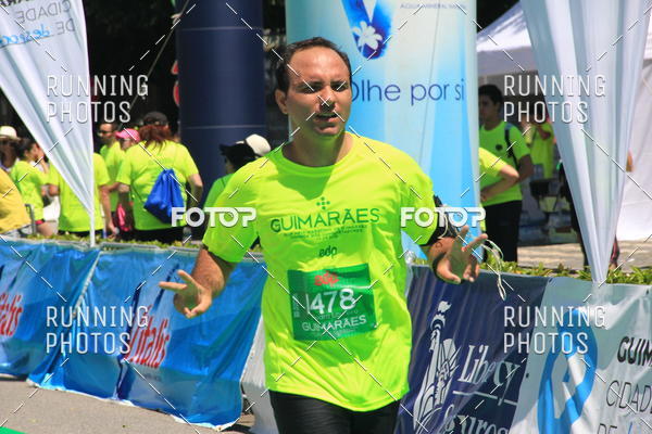 Buy your photos of the eventMeia Maratona Guimares 2016 on Fotop