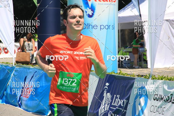 Buy your photos of the eventMeia Maratona Guimares 2016 on Fotop