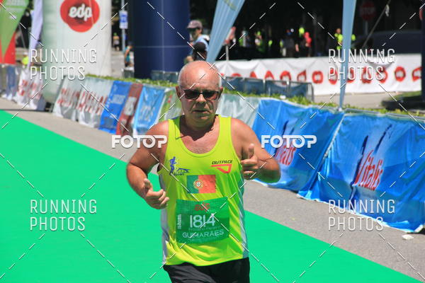 Buy your photos of the eventMeia Maratona Guimares 2016 on Fotop