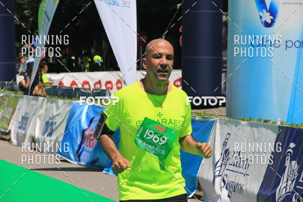 Buy your photos of the eventMeia Maratona Guimares 2016 on Fotop