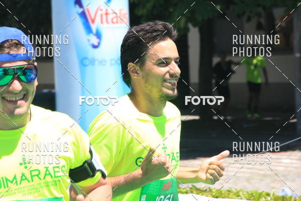 Buy your photos of the eventMeia Maratona Guimares 2016 on Fotop