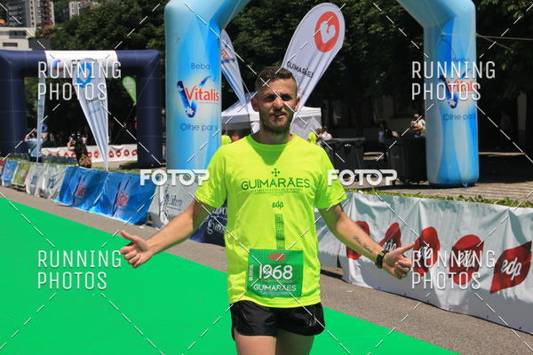 Buy your photos of the eventMeia Maratona Guimares 2016 on Fotop