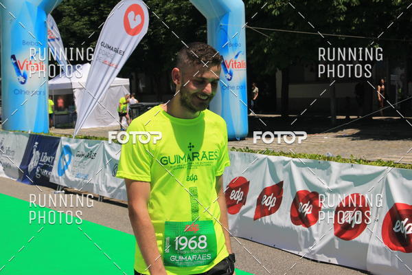 Buy your photos of the eventMeia Maratona Guimares 2016 on Fotop