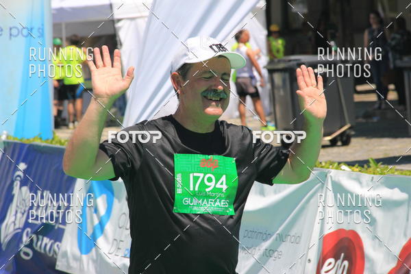 Buy your photos of the eventMeia Maratona Guimares 2016 on Fotop