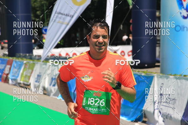 Buy your photos of the eventMeia Maratona Guimares 2016 on Fotop