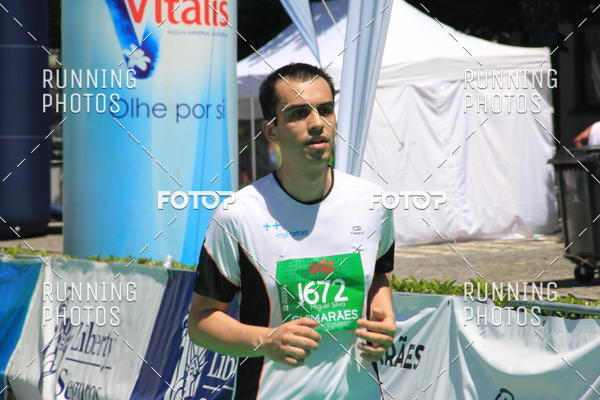 Buy your photos of the eventMeia Maratona Guimares 2016 on Fotop