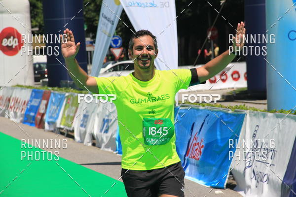 Buy your photos of the eventMeia Maratona Guimares 2016 on Fotop