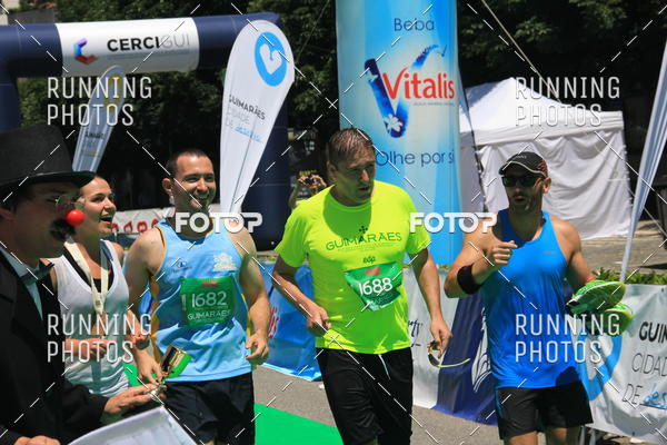Buy your photos of the eventMeia Maratona Guimares 2016 on Fotop