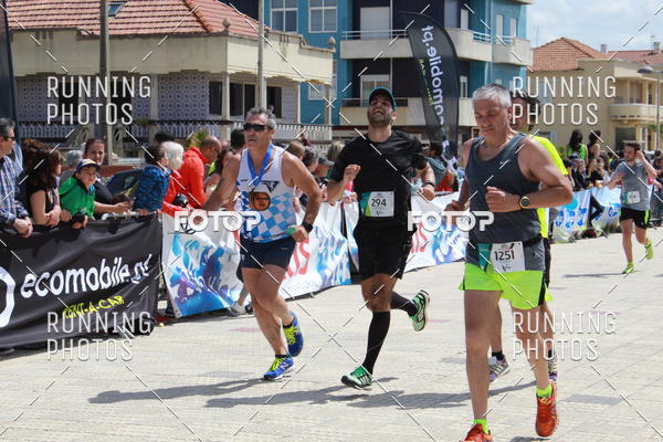 Buy your photos of the eventMeia Maratona Cortegaa 2017 on Fotop