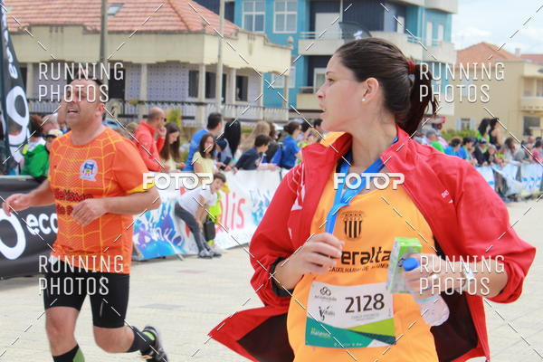 Buy your photos of the eventMeia Maratona Cortegaa 2017 on Fotop