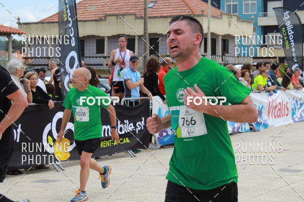 Buy your photos of the eventMeia Maratona Cortegaa 2017 on Fotop