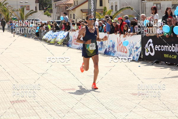 Buy your photos of the eventMeia Maratona Cortegaa 2017 on Fotop