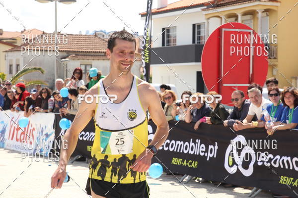 Buy your photos of the eventMeia Maratona Cortegaa 2017 on Fotop