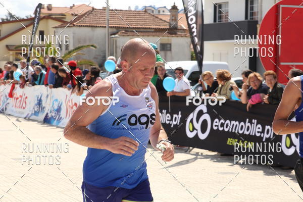 Buy your photos of the eventMeia Maratona Cortegaa 2017 on Fotop