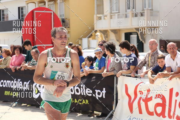 Buy your photos of the eventMeia Maratona Cortegaa 2017 on Fotop