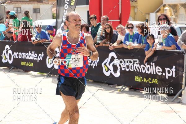 Buy your photos of the eventMeia Maratona Cortegaa 2017 on Fotop